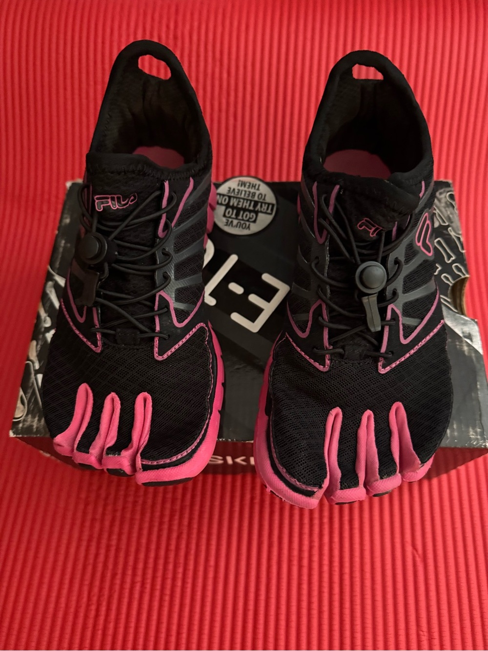 Fila Women's Black and Pink Five-Toe Athletic Sneakers